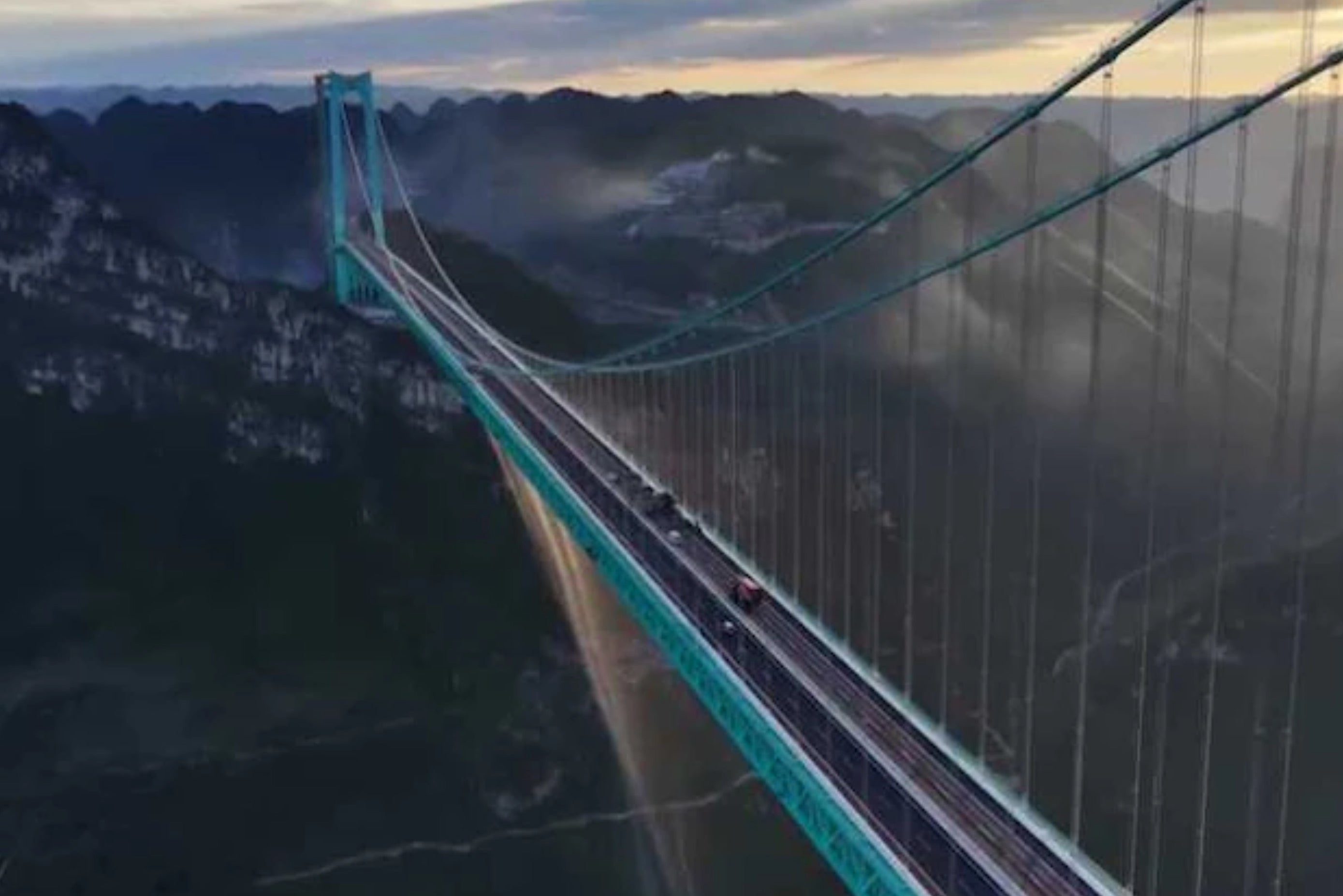 China inaugurates the world's highest bridge