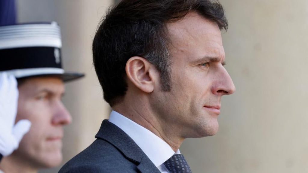 Macron's popularity at its lowest since March 2020